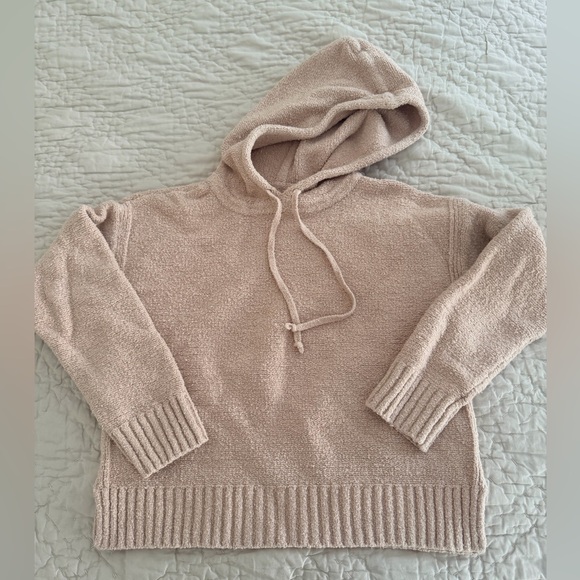 Club Monaco Sweaters - Club Monaco Soft Cozy Beige hooded Sweater XS